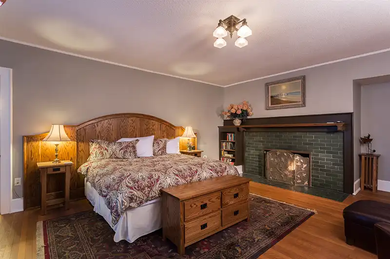 All Rooms At Stewart Inn 3