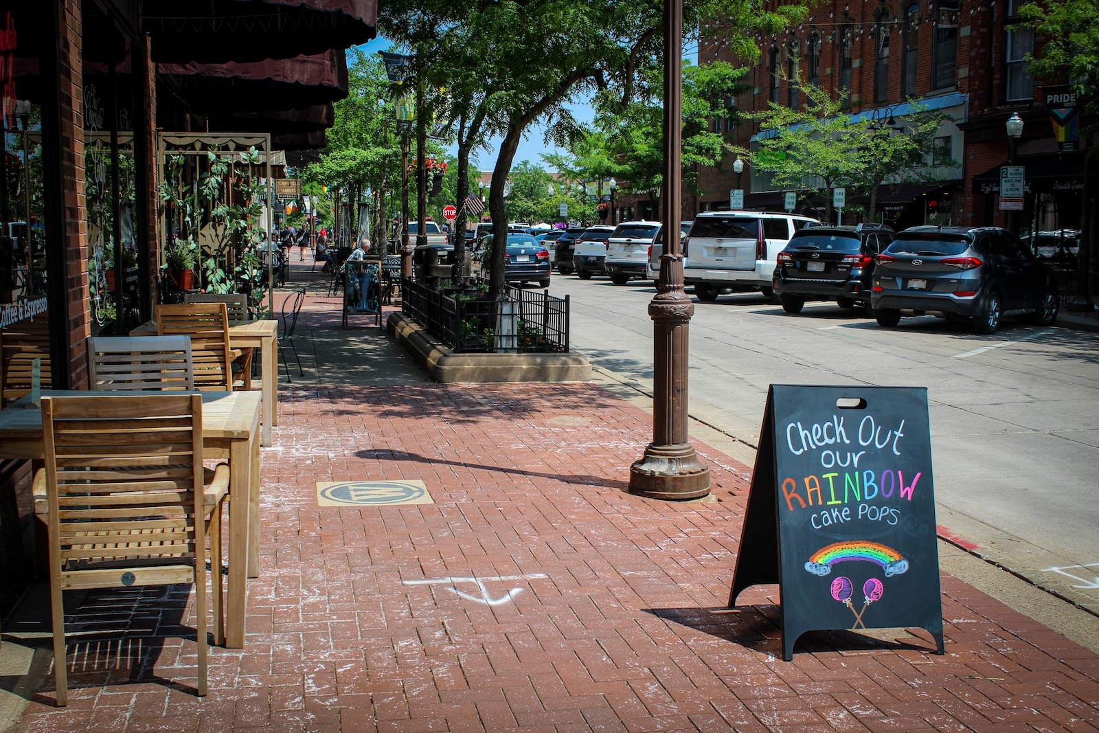 Shops along the streets in downtown Wausau are one of the best things to do in Wausau WI